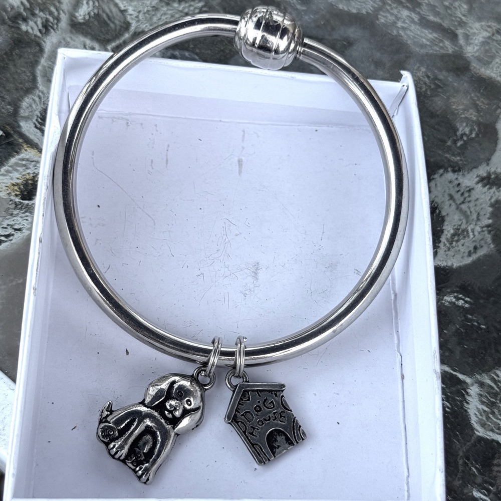 Silver Tone Dog and Dog House Charm Bangle Bracelet Screw Ball Clasp‎ 2.5 Inch